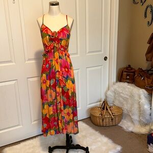 Billabong Floral Midi Dress in a size Large EUC